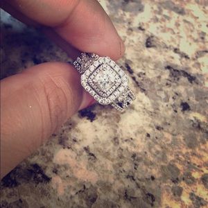 1 ct total weight wedding ring/engagement ring